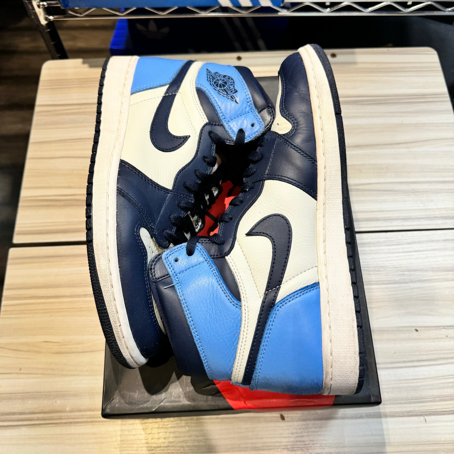 USED Jordan 1 High Obsidian
