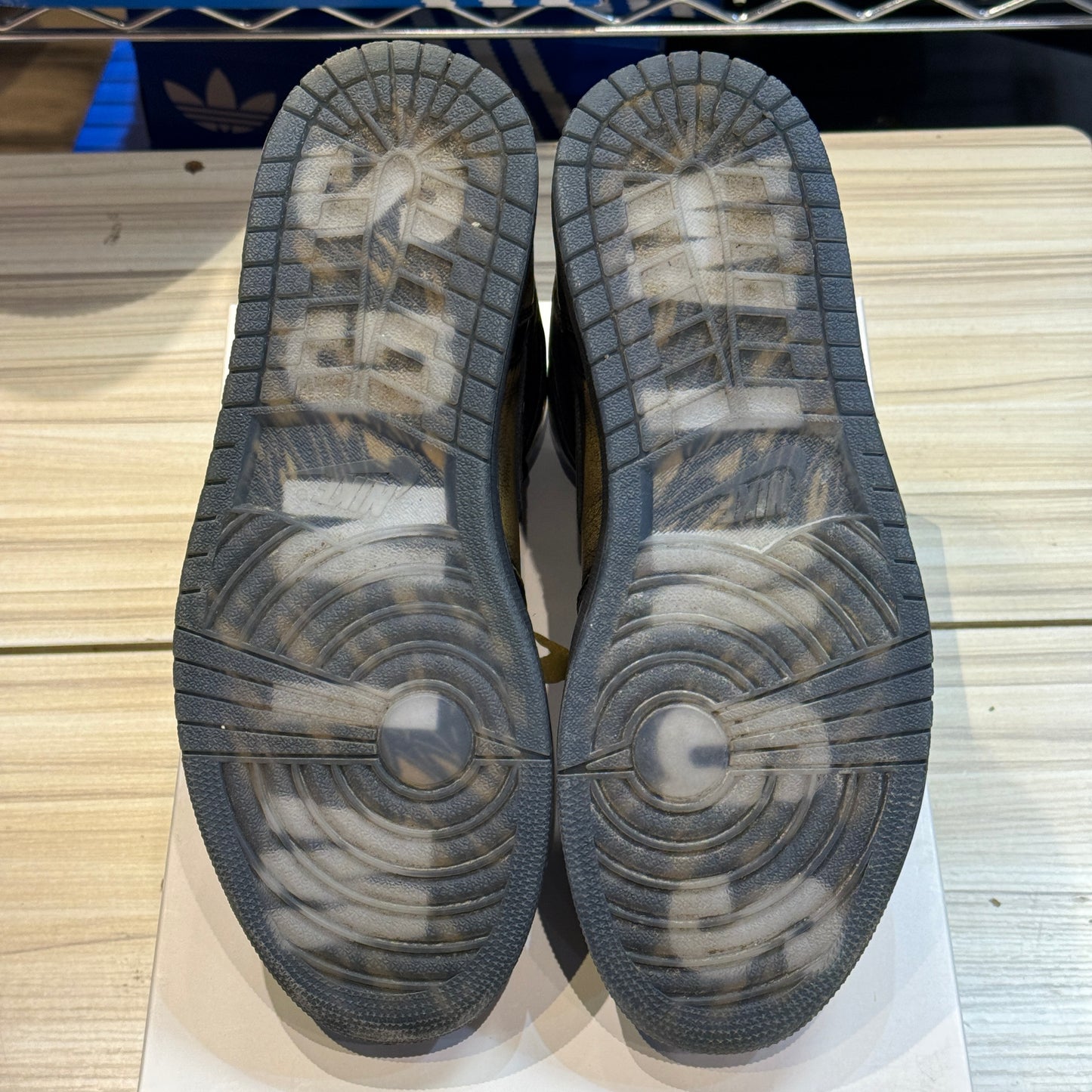 USED Jordan 1 High Wings