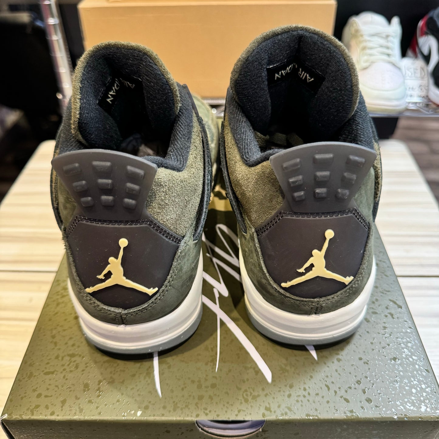 USED Jordan 4 Craft Medium Olive