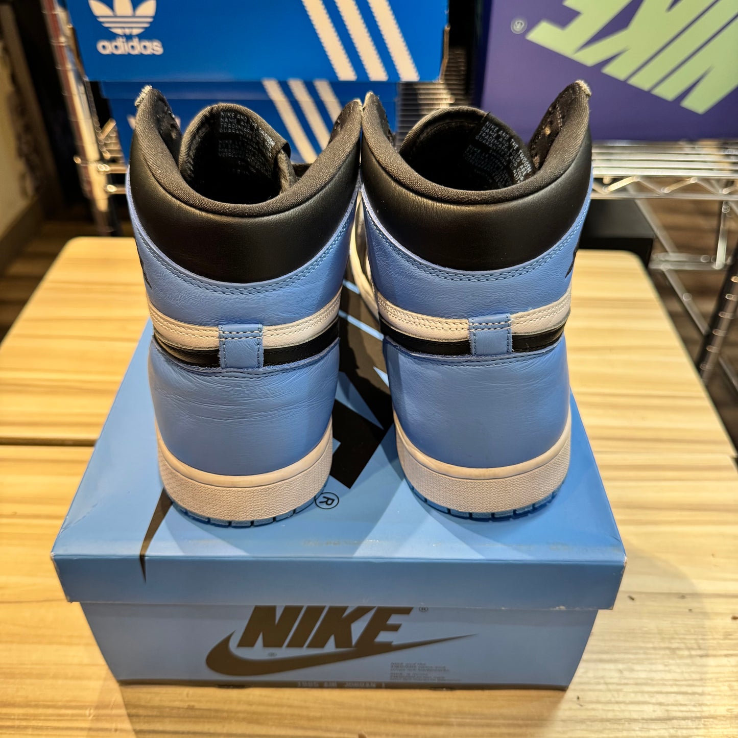 USED Jordan 1 Retro High OG UNC Toe