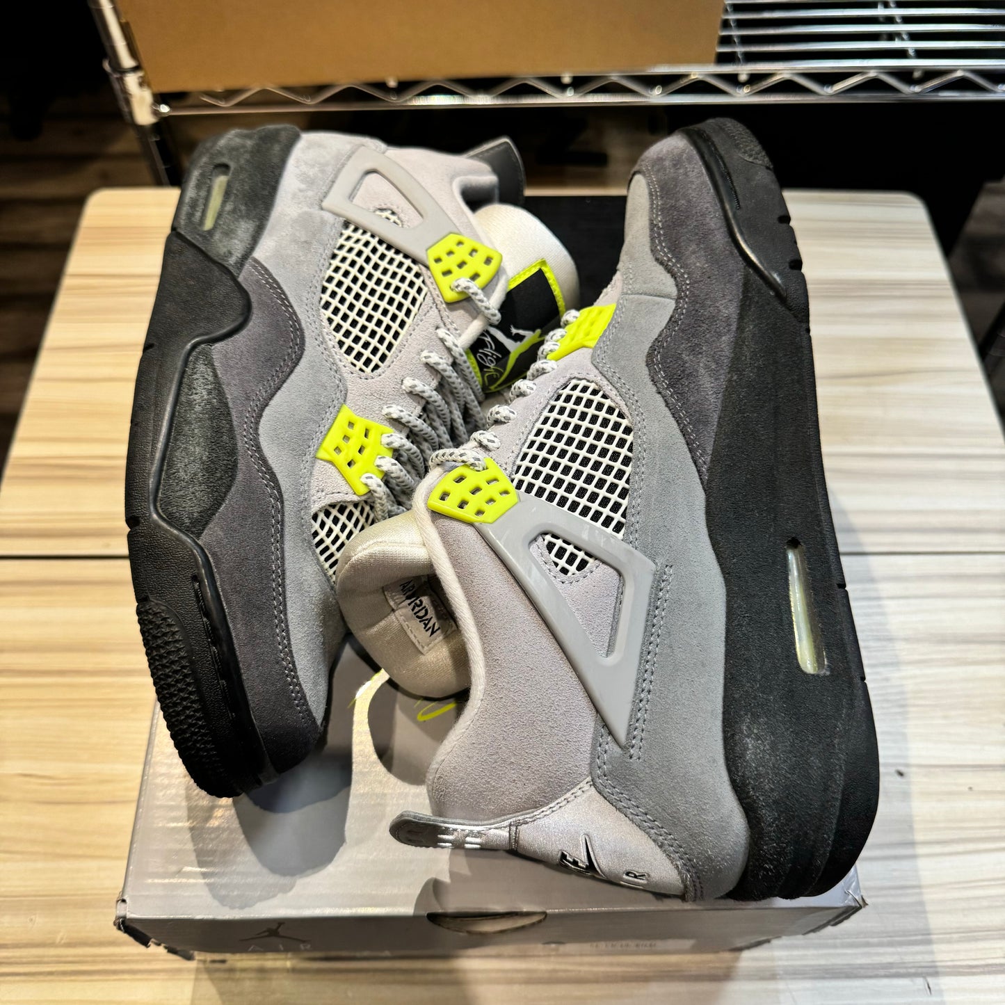 USED Jordan 4 Retro SE 95 Neon