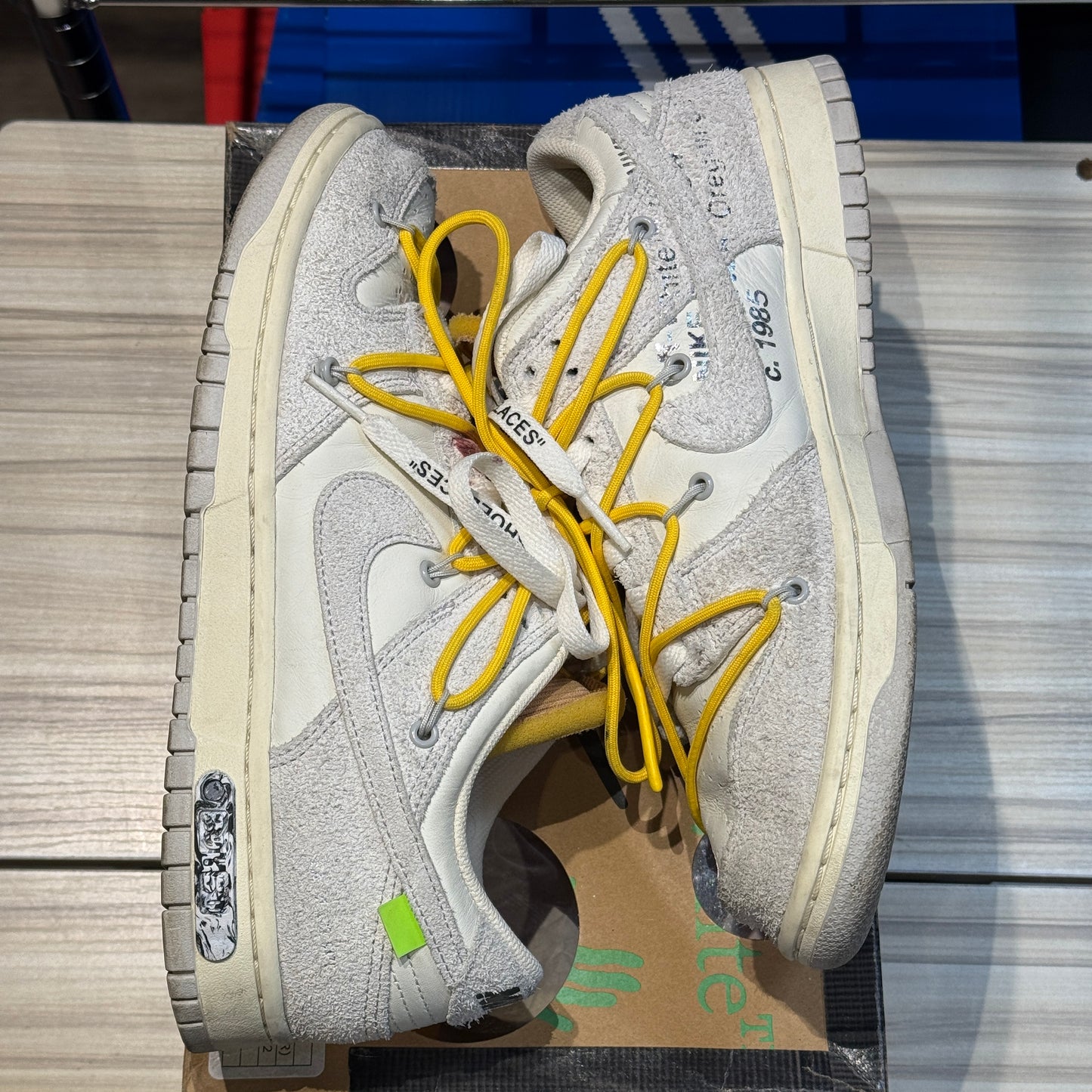 USED Nike Off-White Dunk Low Lot 39