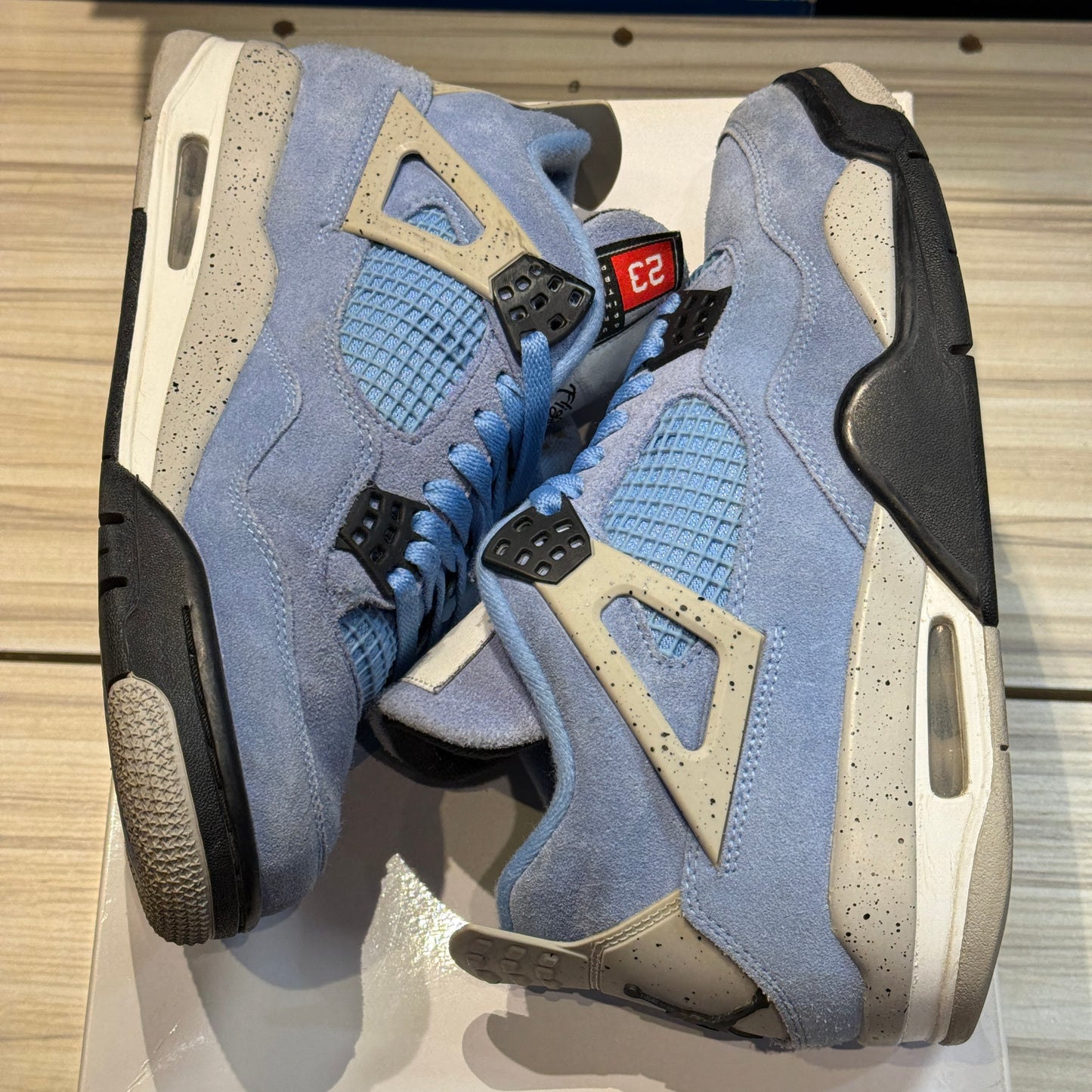 USED Jordan 4 University Blue