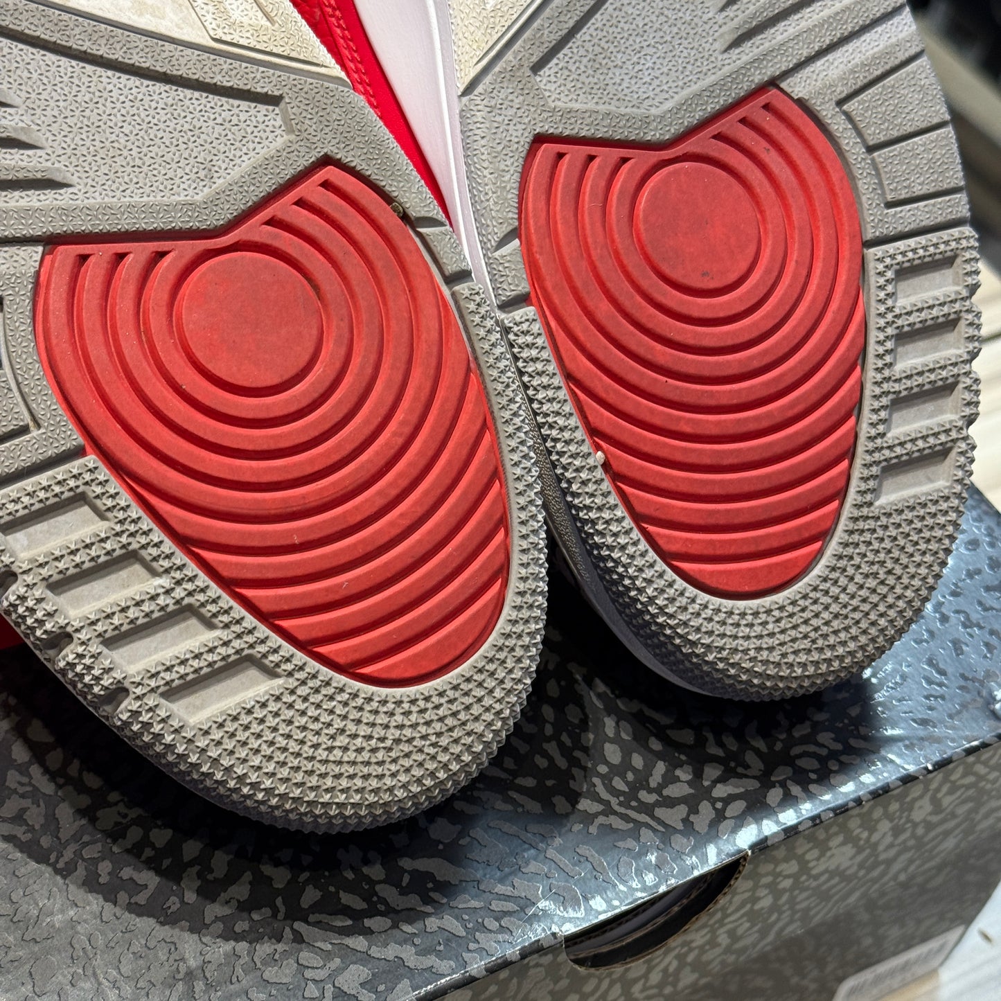 USED Jordan 3 Retro Unite Fire Red
