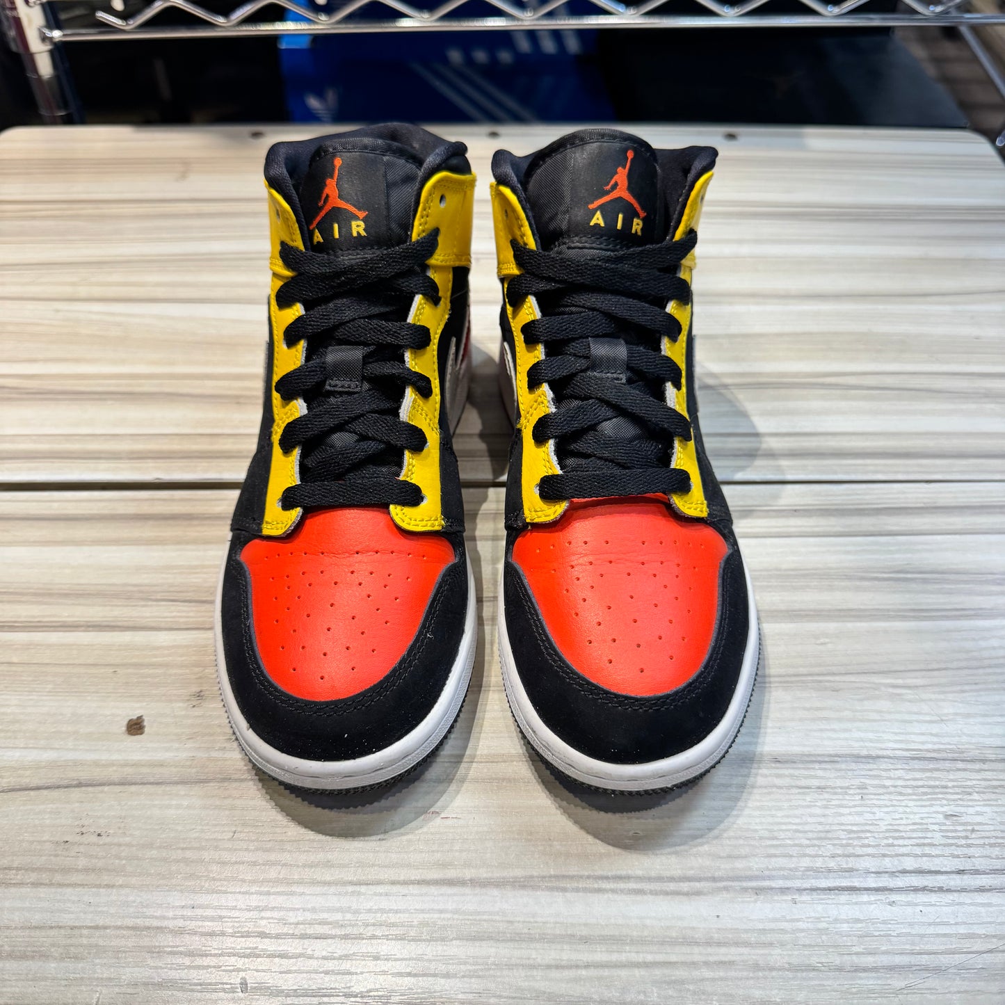 USED Jordan 1 Mid Black Amarillo Team Orange (GS)