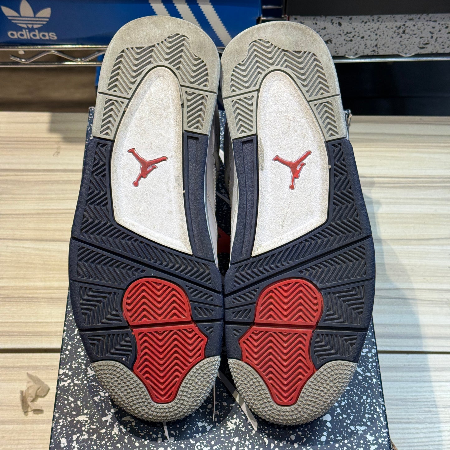 USED Jordan 4 Midnight Navy