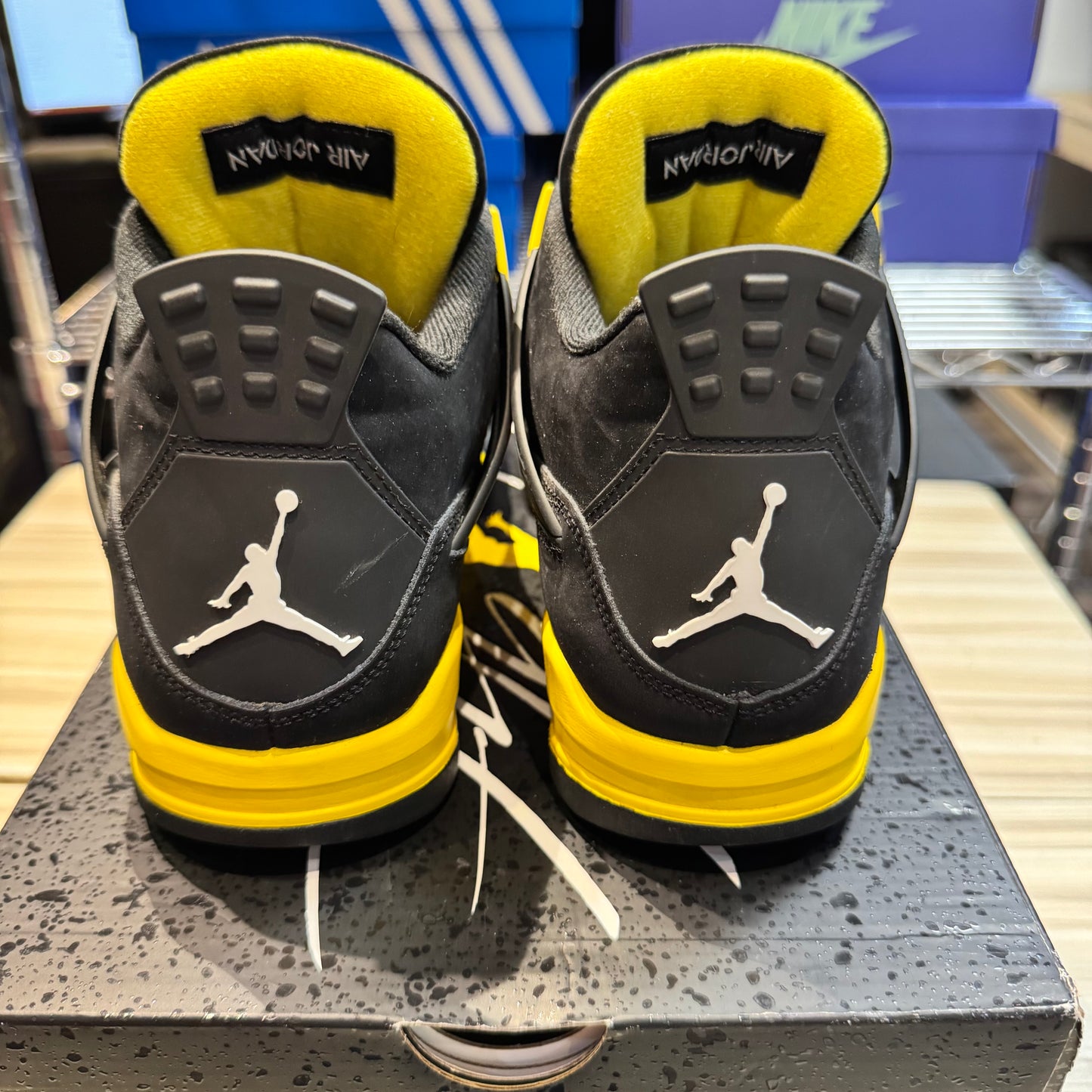 USED Jordan 4 Retro Yellow Thunder (2023)