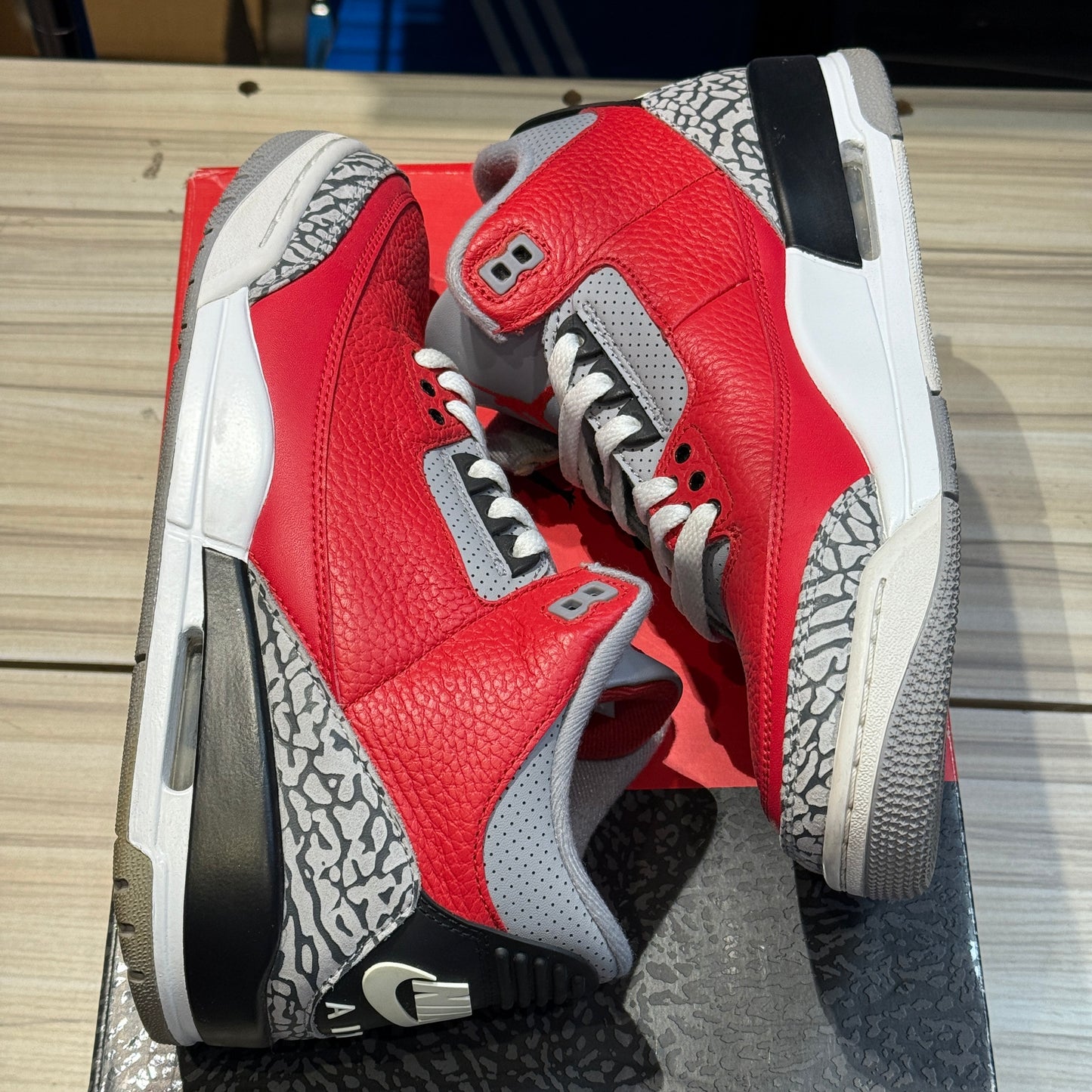 USED Jordan 3 Retro Unite Fire Red