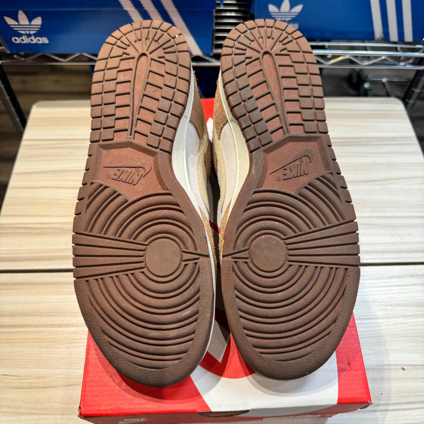 USED Nike Dunk Low Medium Curry