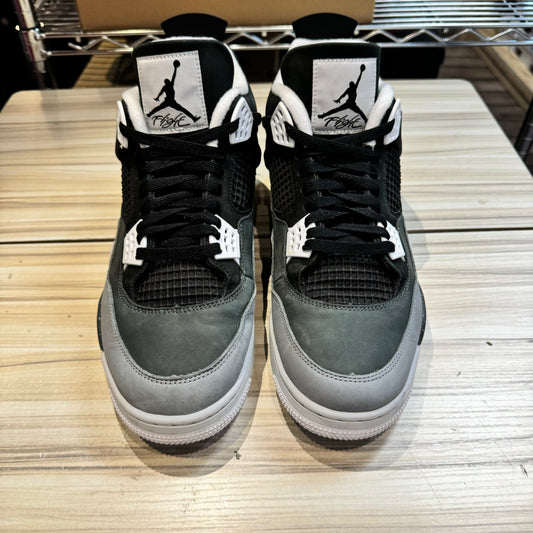 USED Jordan 4 Retro Fear (2024)