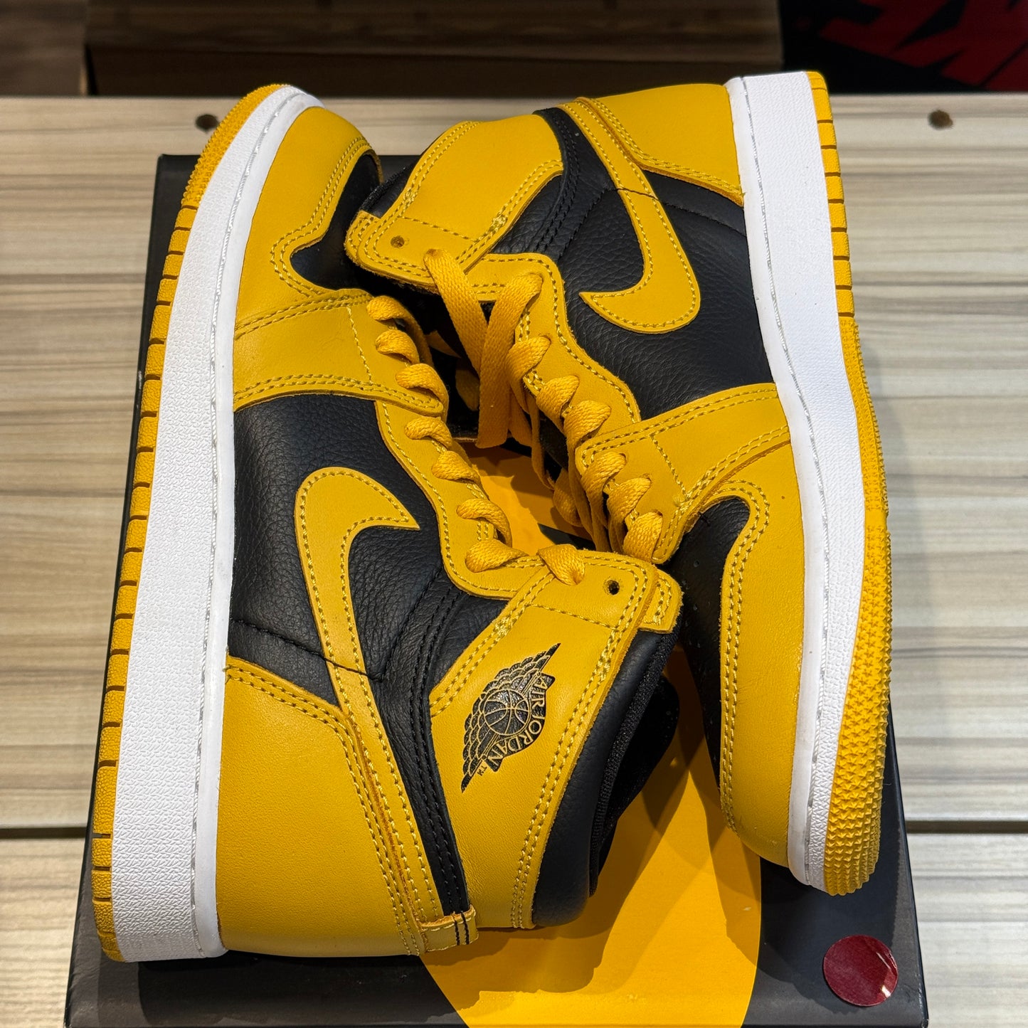 USED Jordan 1 Retro High OG Pollen (GS)