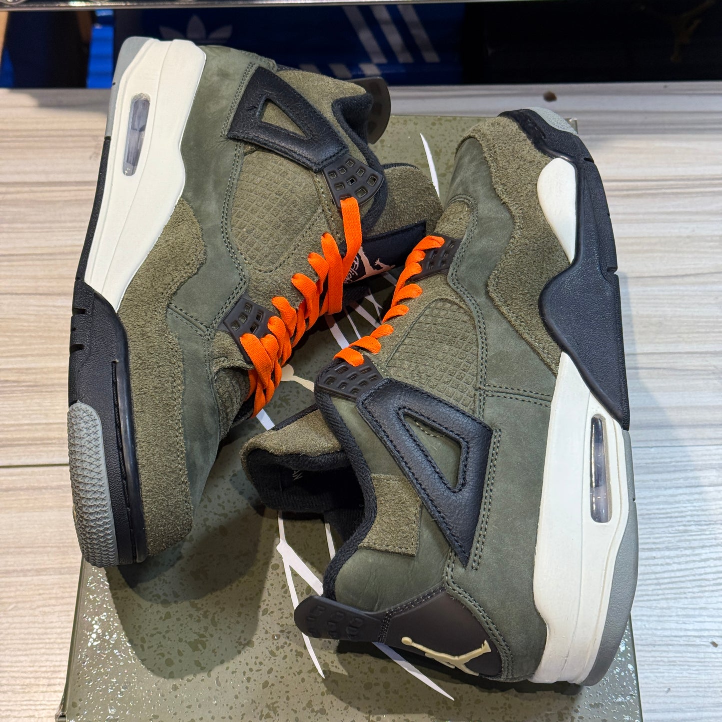 USED Jordan 4 SE Craft Olive