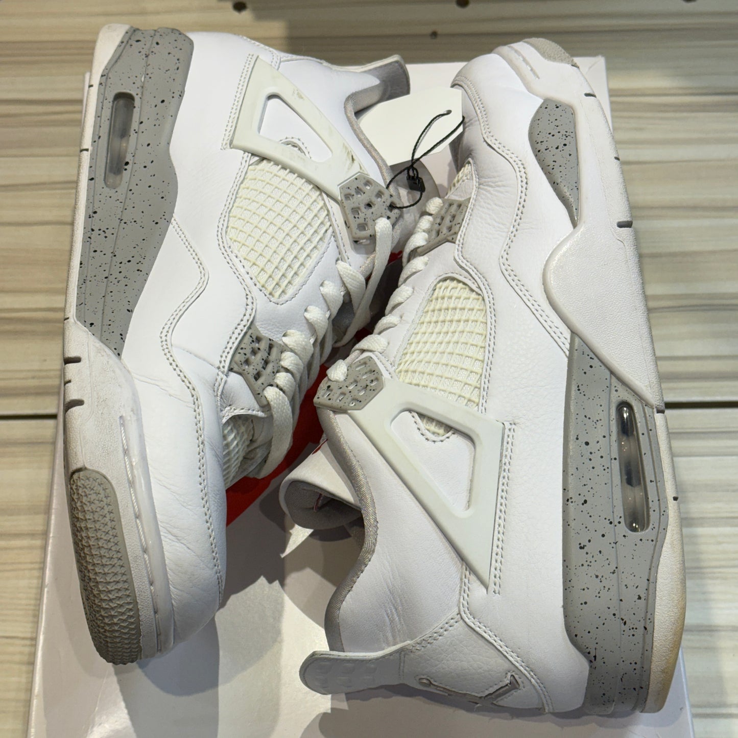 USED Jordan 4 Retro White Oreo (2021)