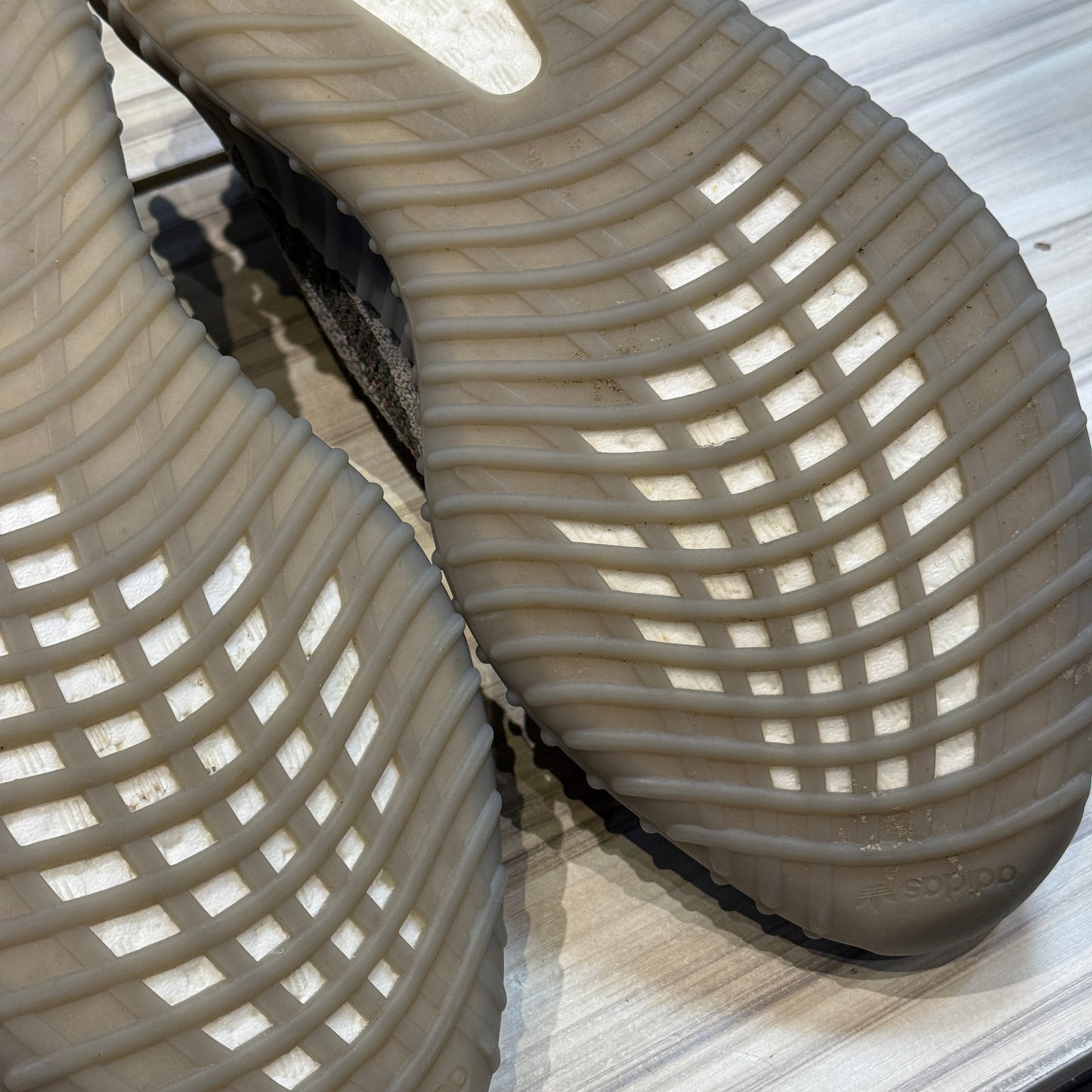 USED Yeezy 350 V2 Beluga Reflective