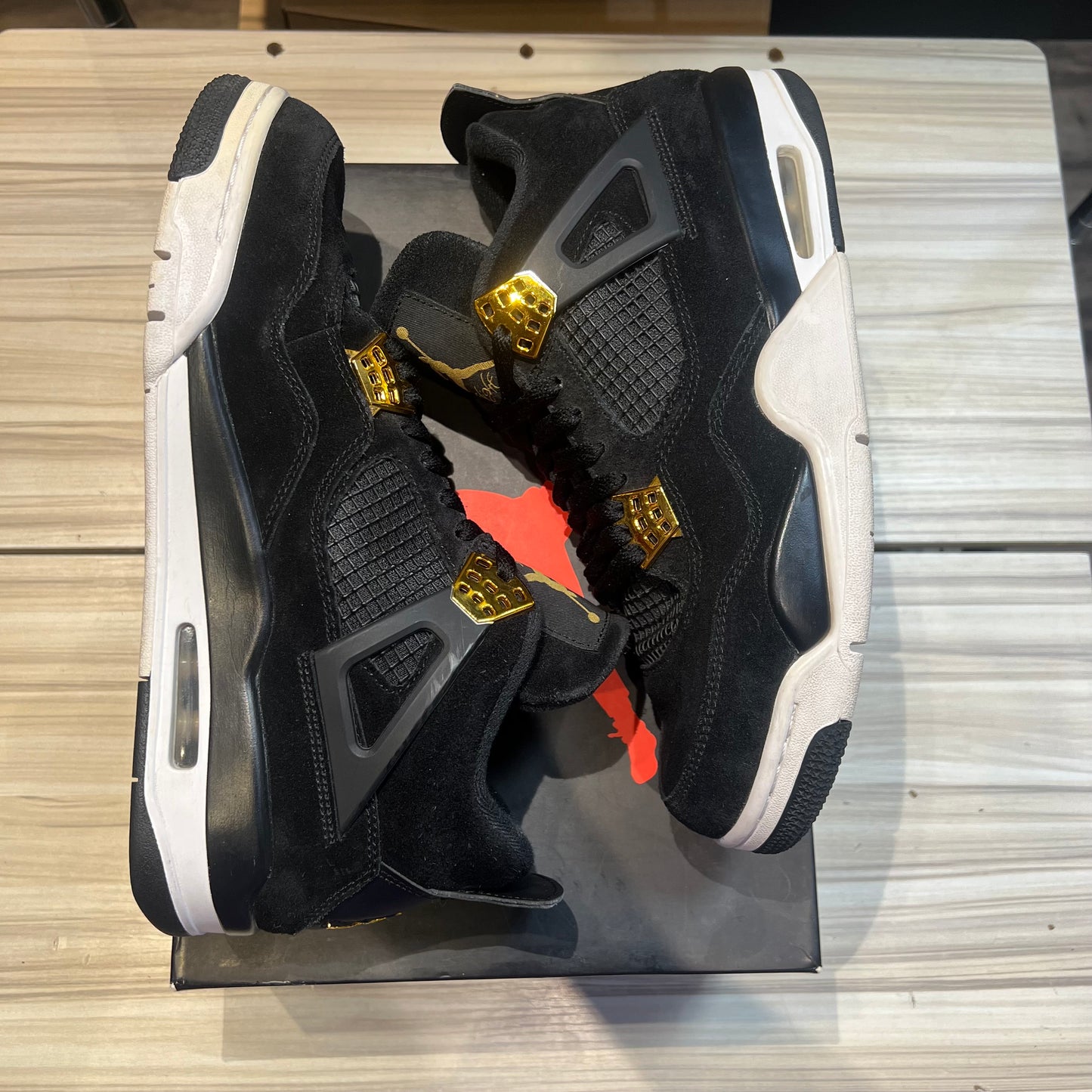 USED Jordan 4 Retro Royalty