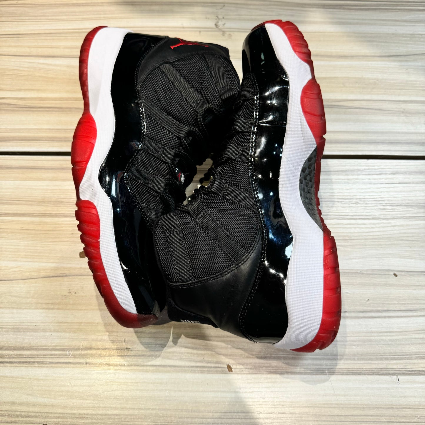 USED Jordan 11 Retro Playoffs (2012)