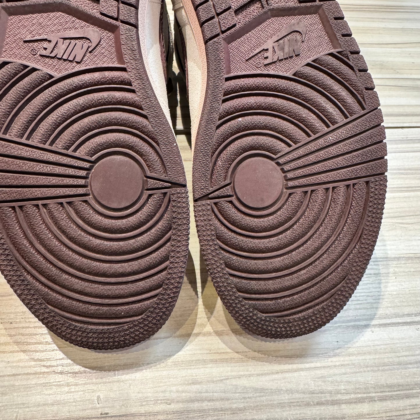 USED Jordan 1 Retro High OG A Ma Maniére