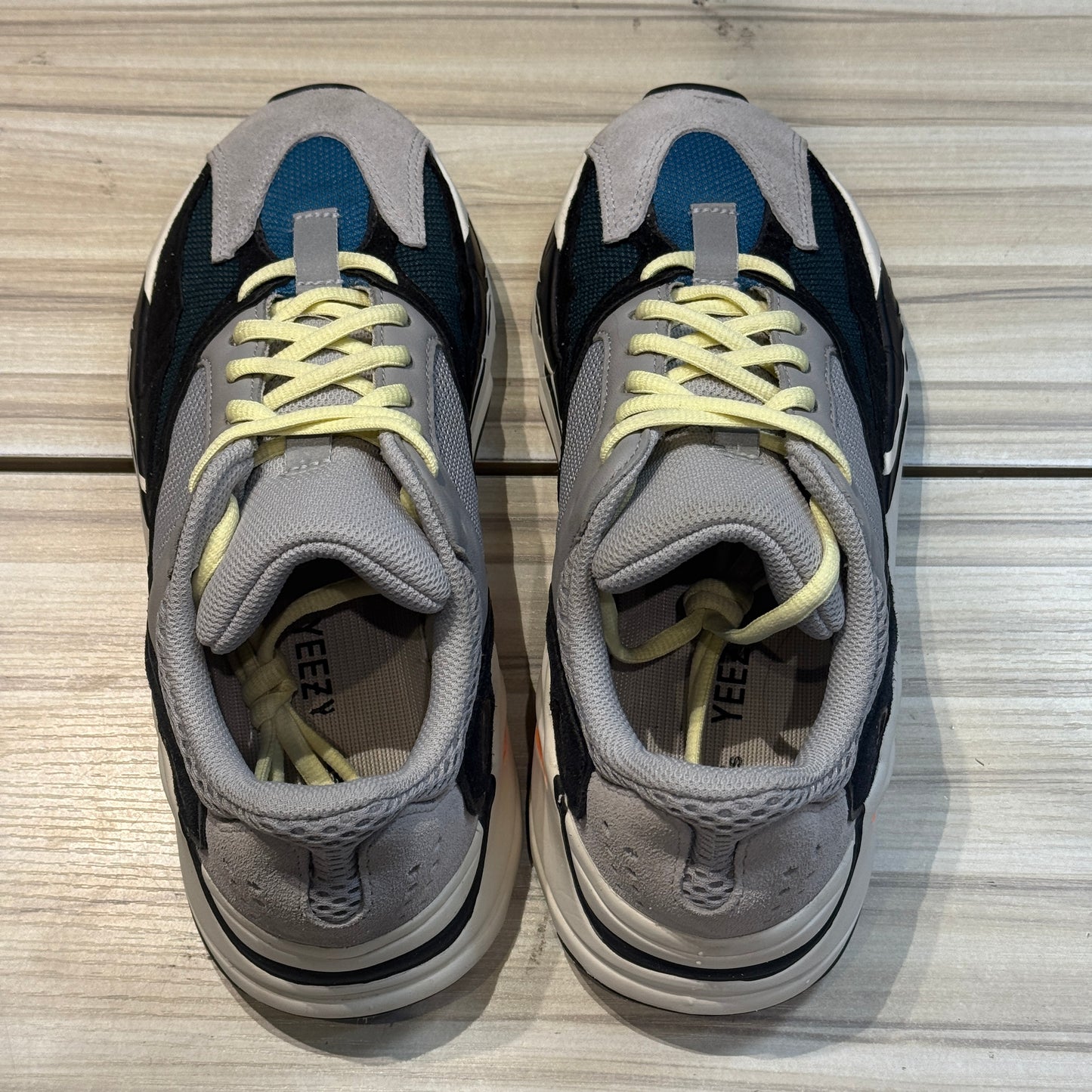 USED Yeezy 700 Waverunner