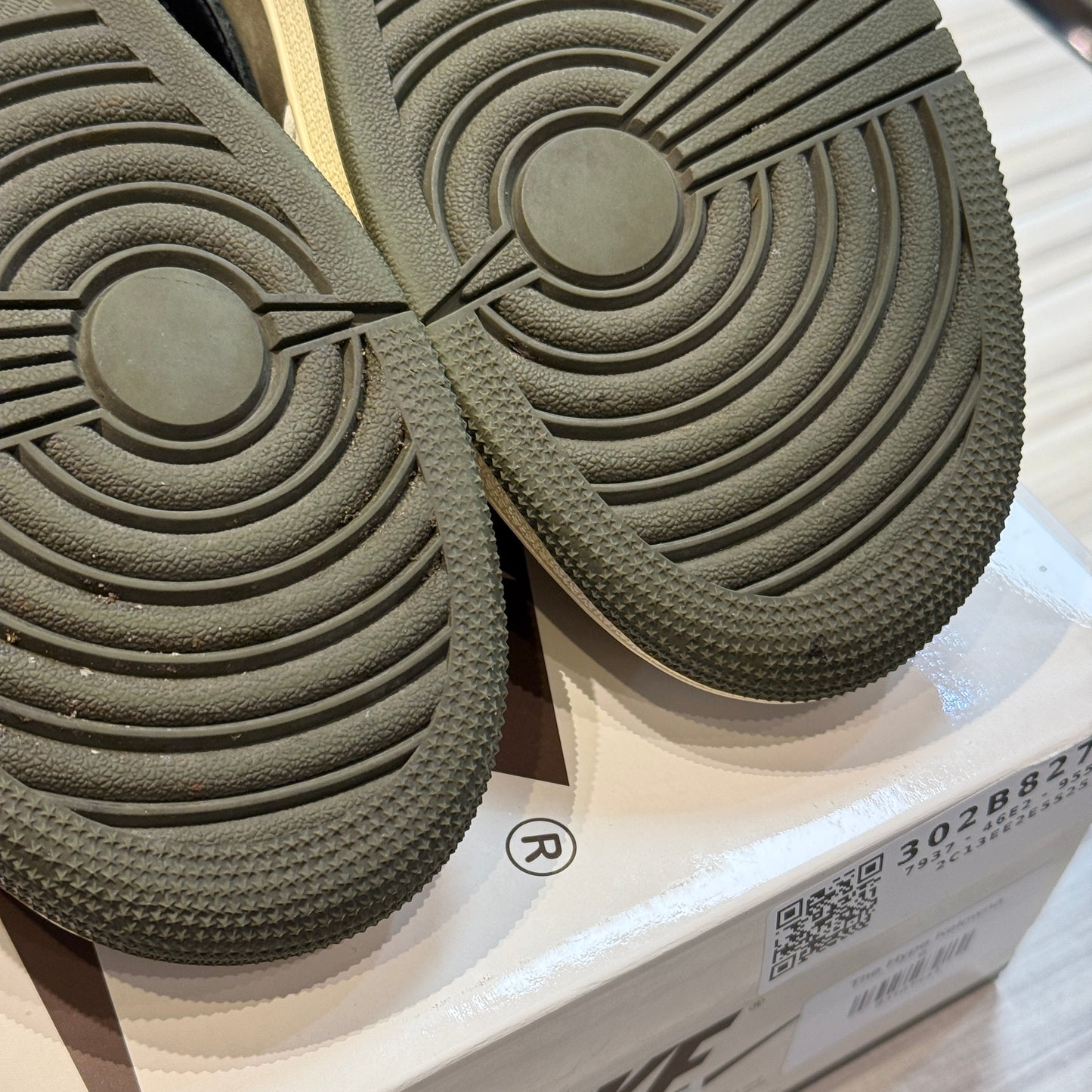 USED Jordan 1 Retro Low OG SP Travis Scott Medium Olive