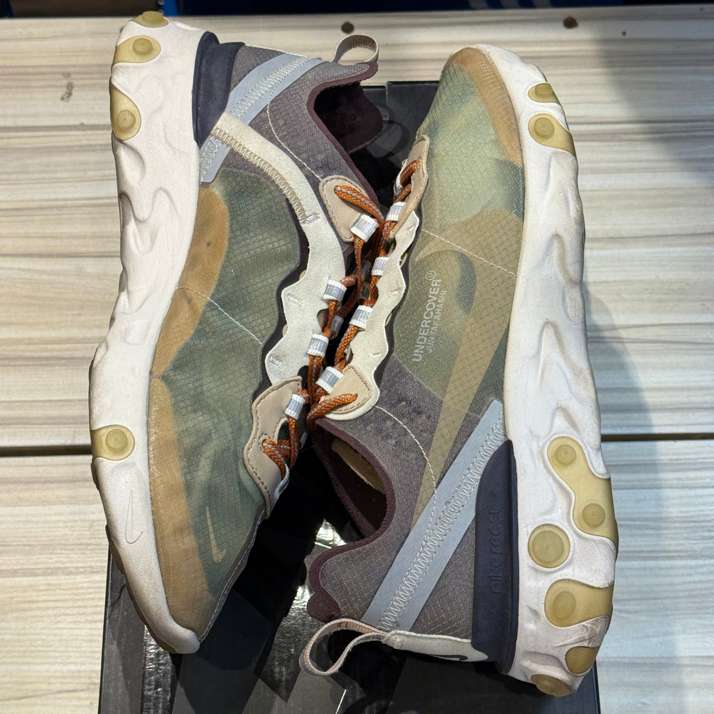 USED Nike React Element 87 Undercover Green Mist