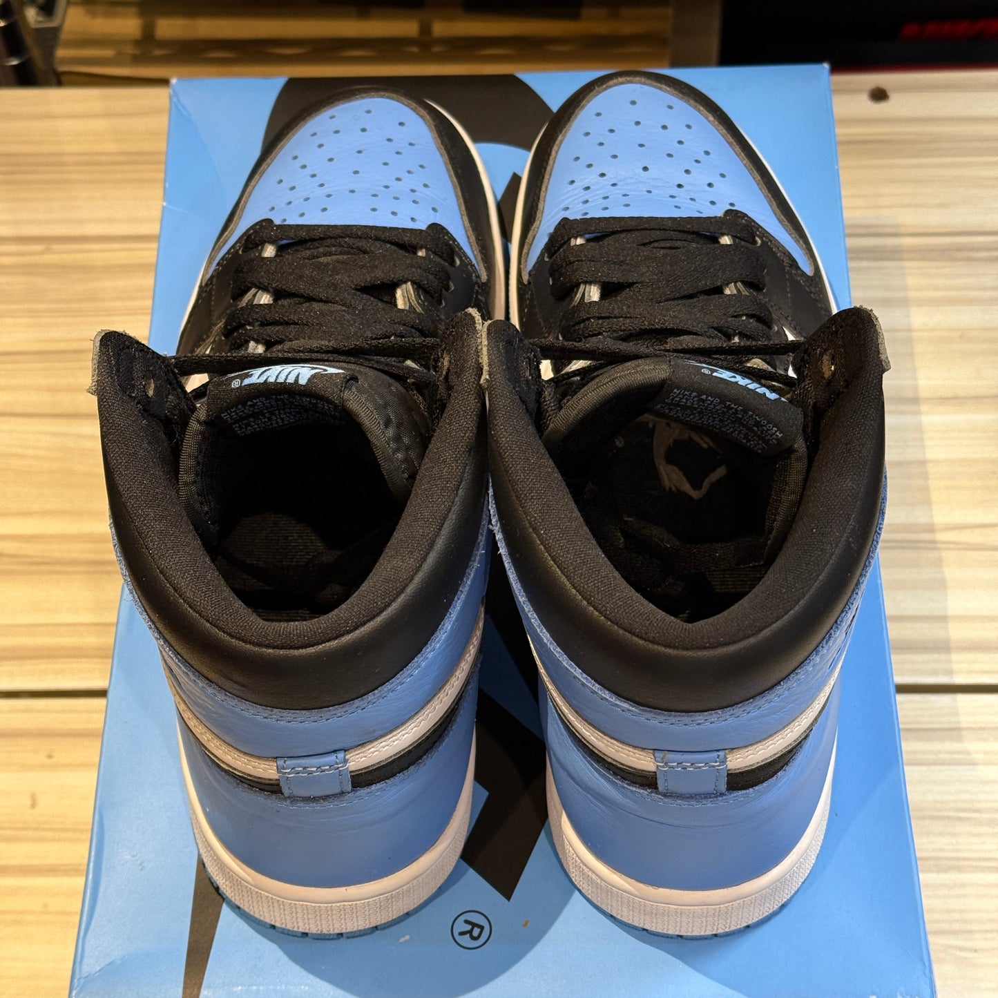 USED Jordan 1 High UNC Toe