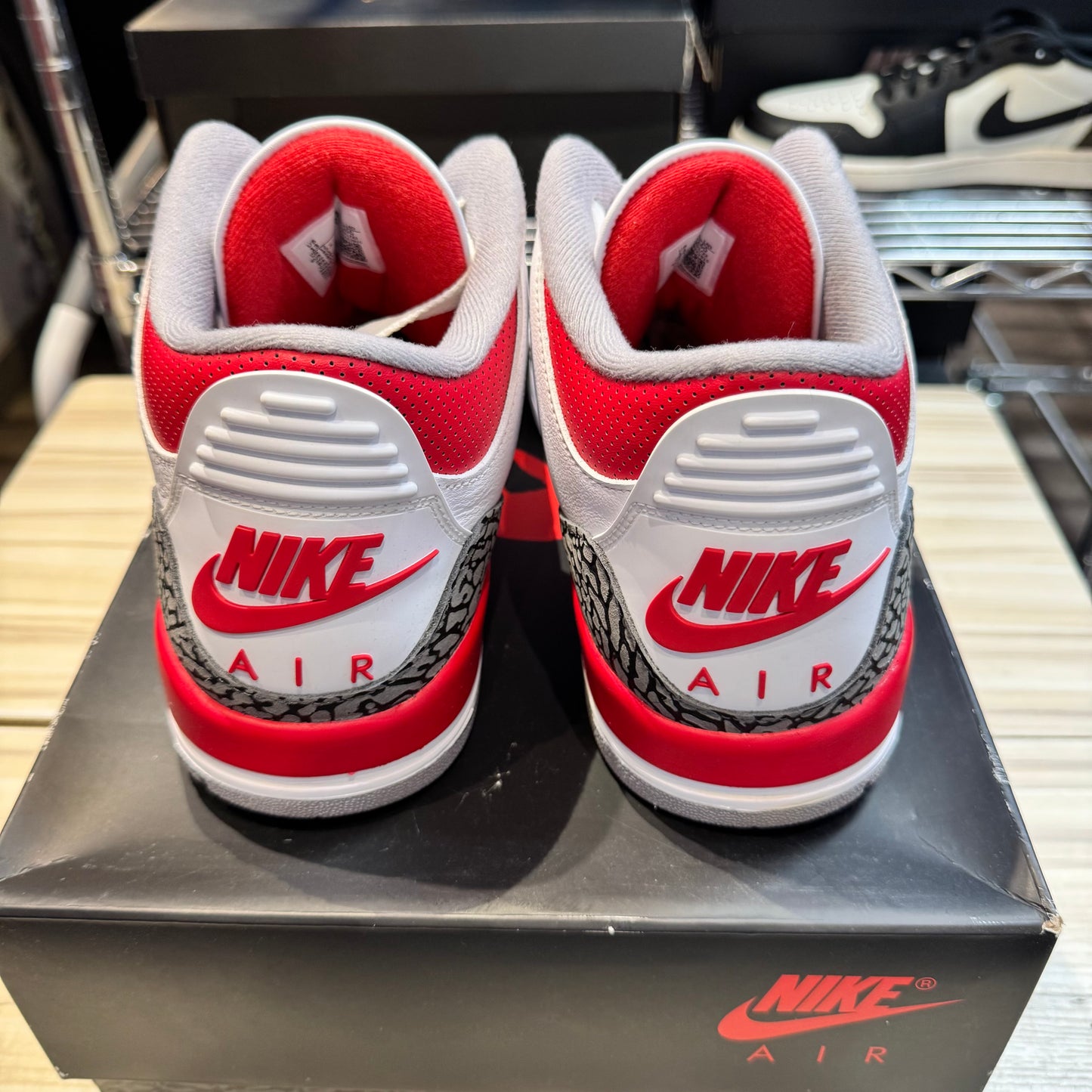 USED Jordan 3 Retro Fire Red (2022)