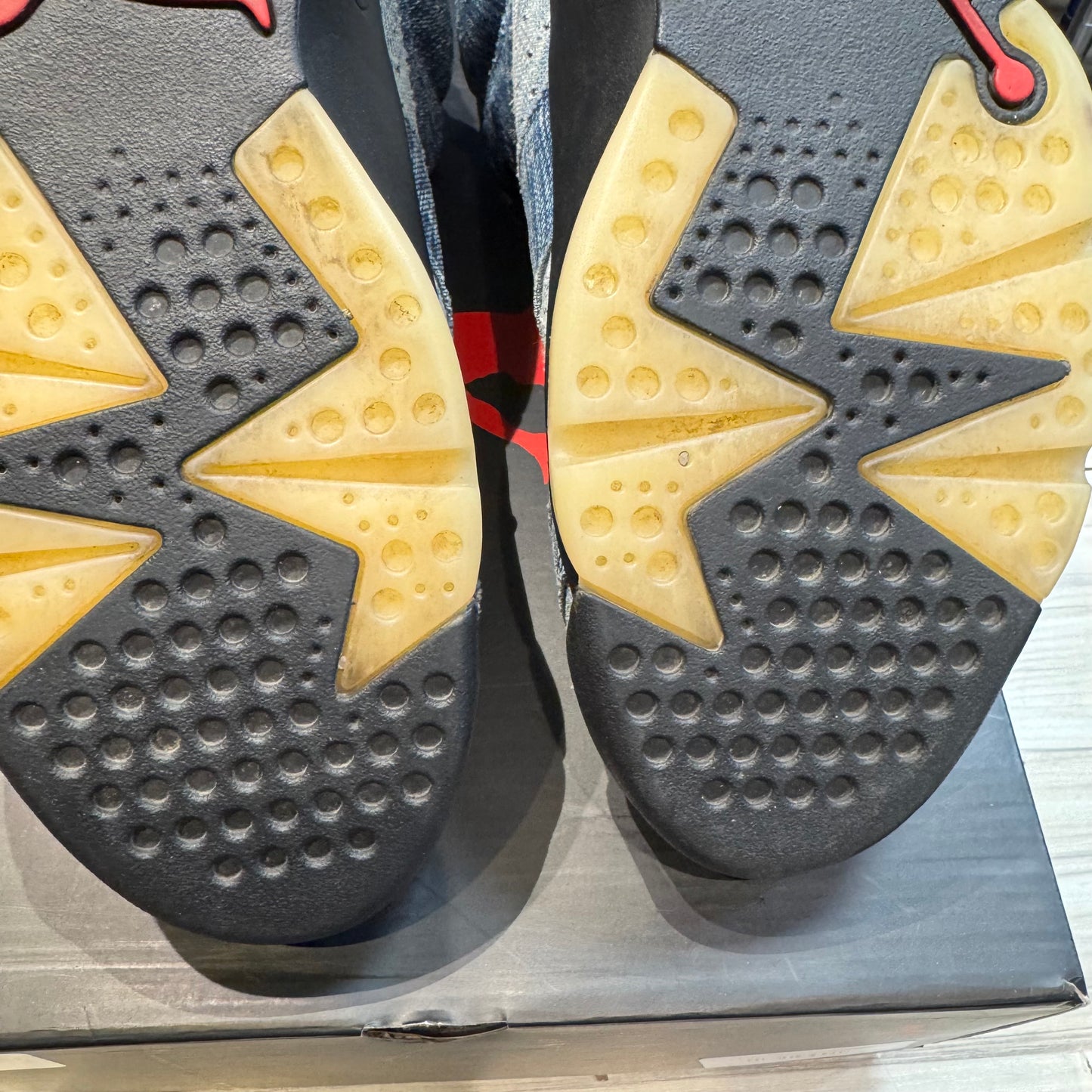 USED Jordan 6 Retro Washed Denim