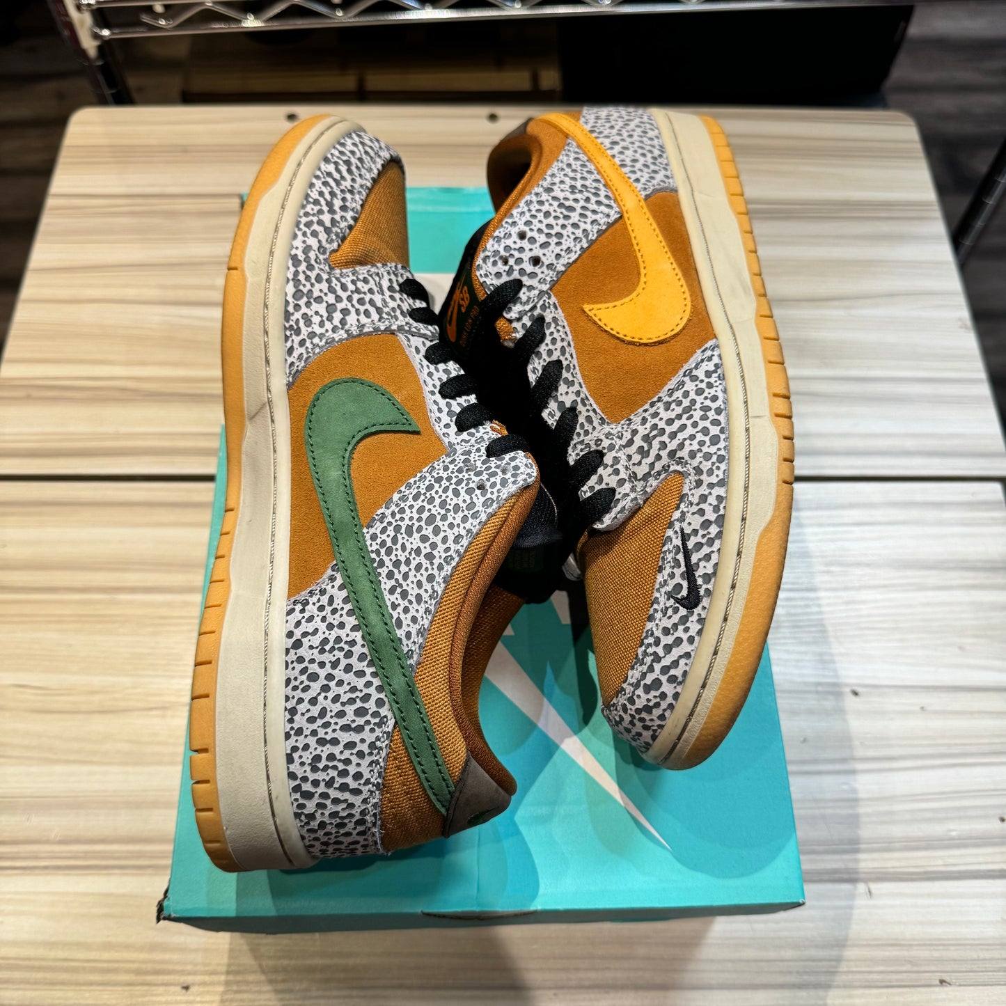 USED Nike SB Dunk Low Safari