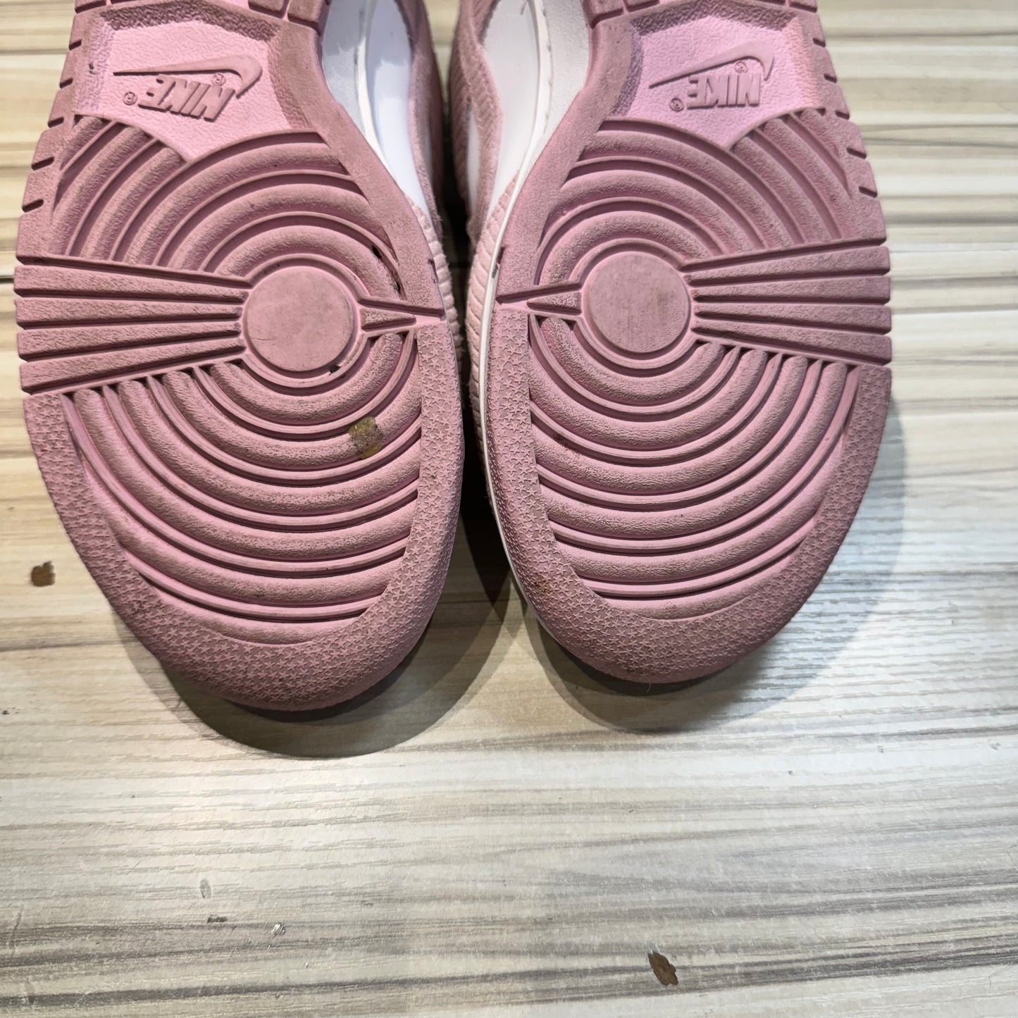 USED Nike Dunk Low Pink Corduroy (W)