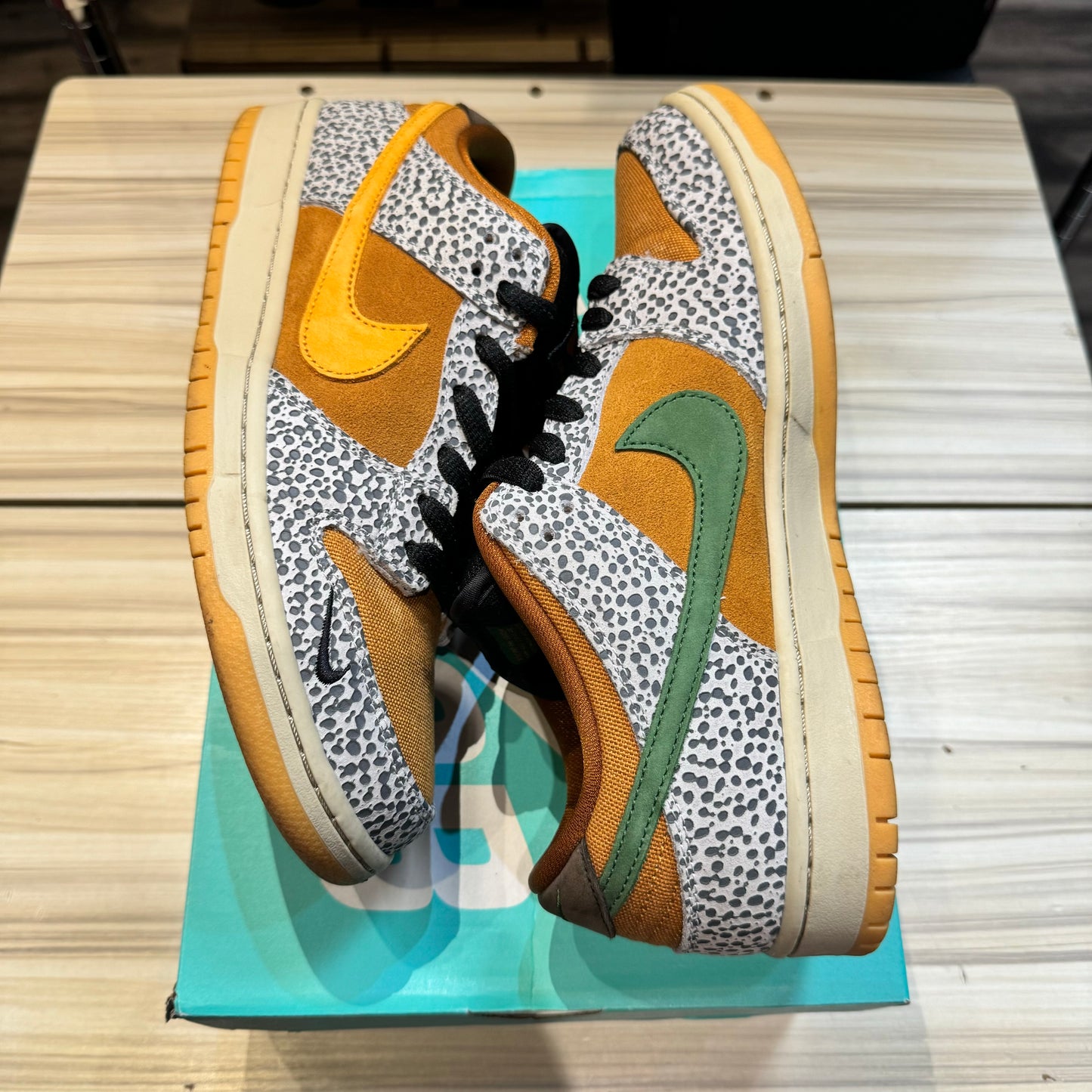 USED Nike SB Dunk Low Safari