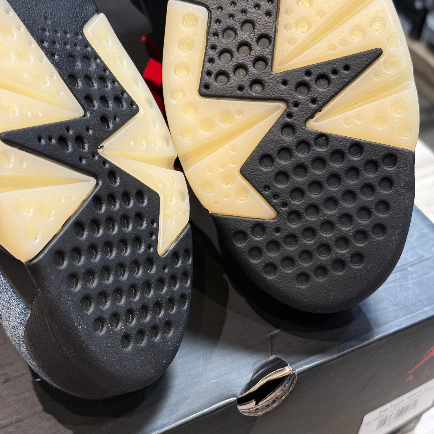 USED Jordan 6 Washed Denim