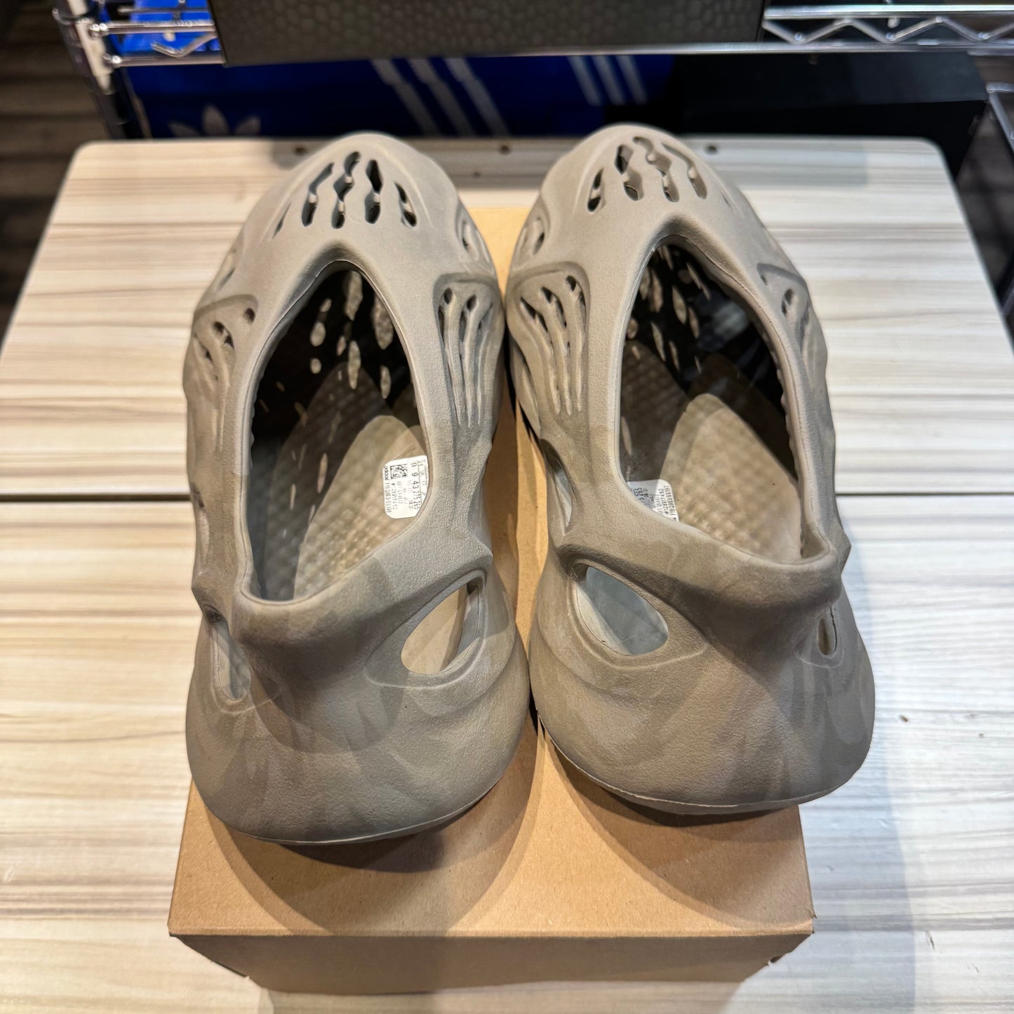 USED Yeezy Foam RNNR Stone Sage