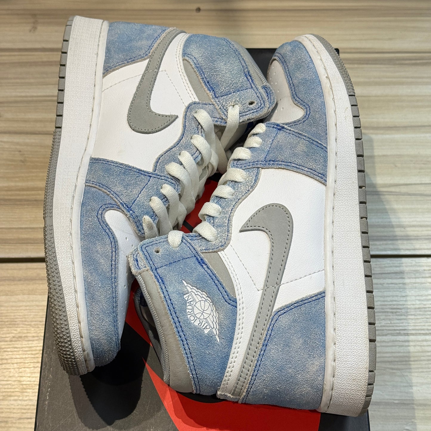 USED Jordan 1 High Hyper Royal GS