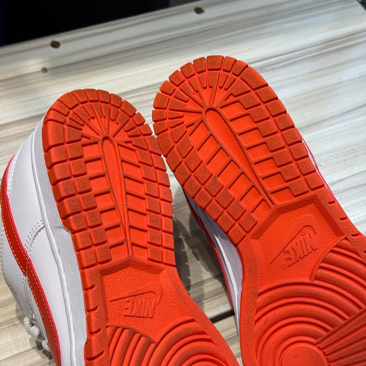 USED Nike Dunk Low Picante Red