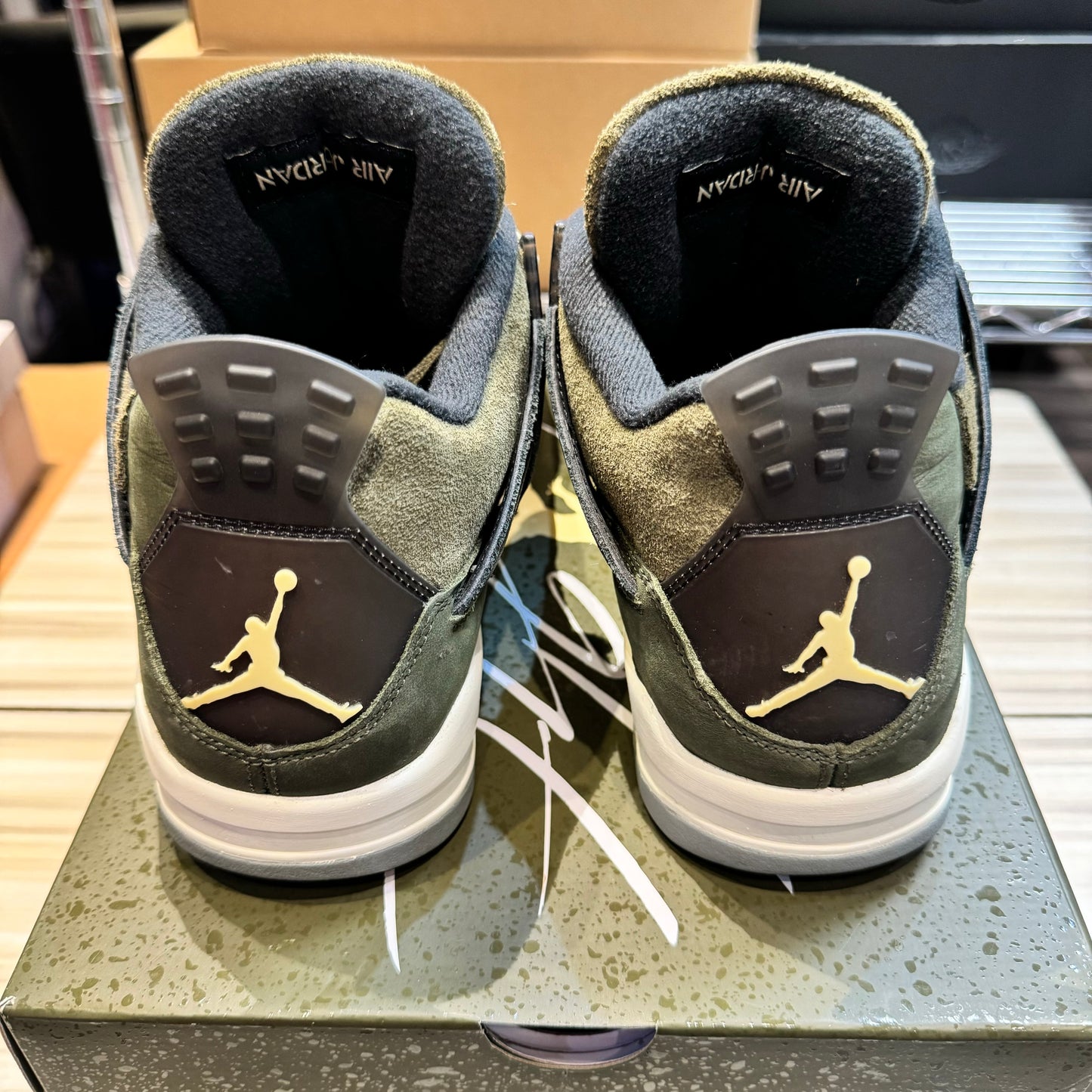 USED Jordan 4 Craft Medium Olive