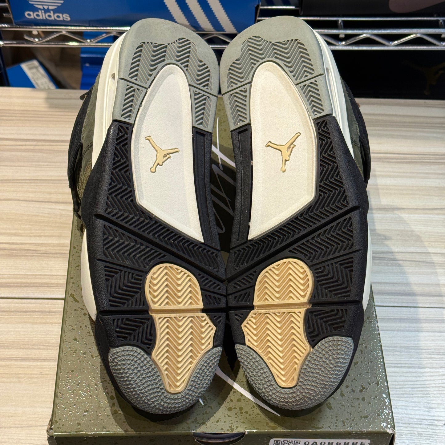 USED Jordan 4 SE Craft Olive