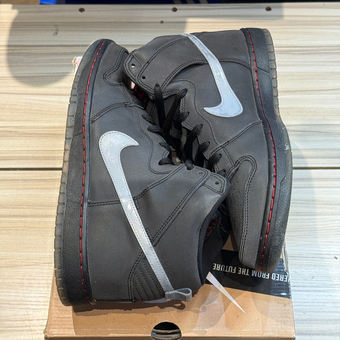 USED Nike SB Dunk High 3M Raging Bull