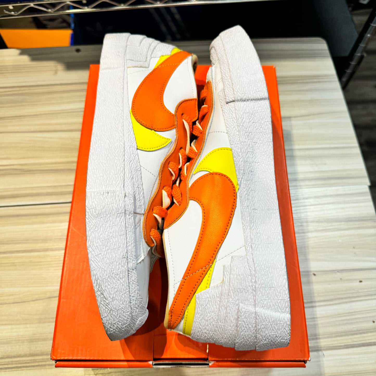 USED Nike Blazer Low sacai White Magma Orange