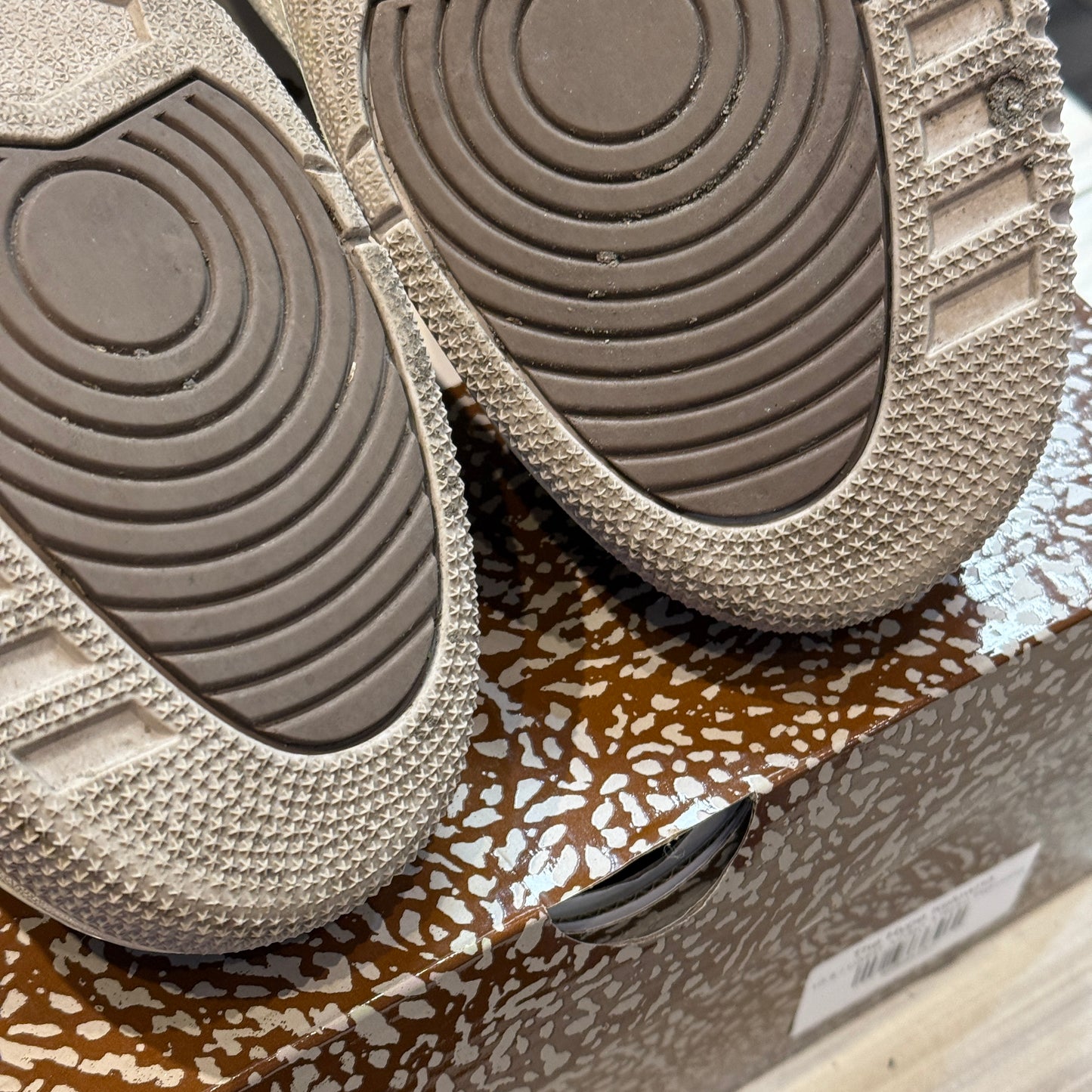 USED Jordan 3 Retro Palomino