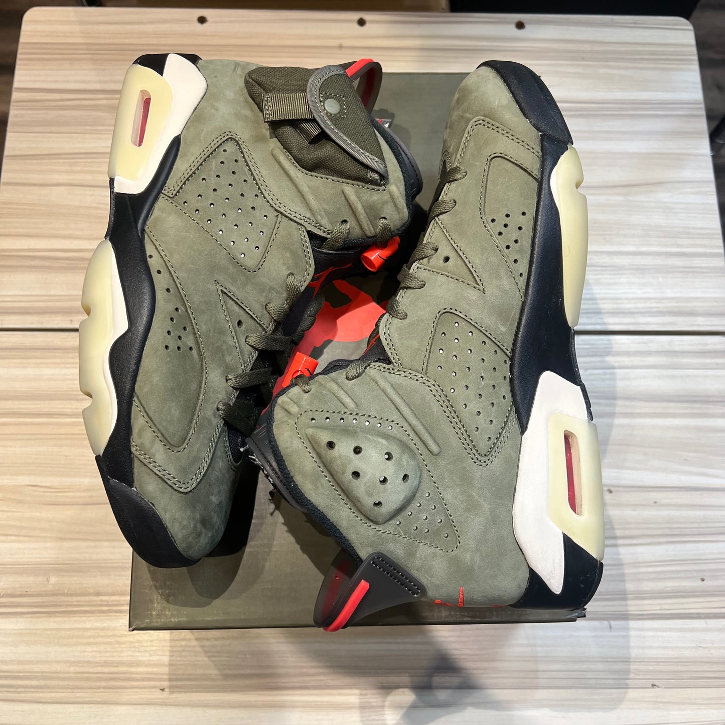 USED Jordan 6 Retro Travis Scott Olive