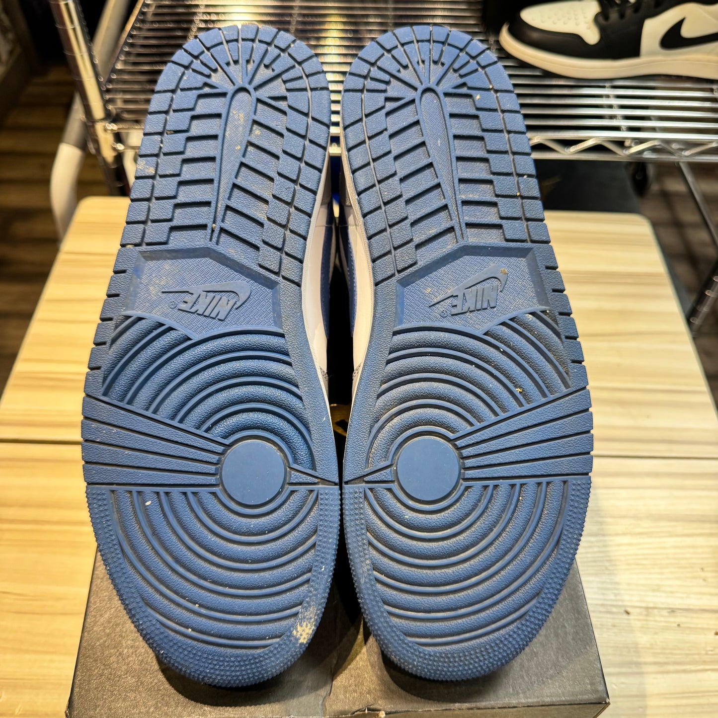 USED Jordan 1 Mid True Blue