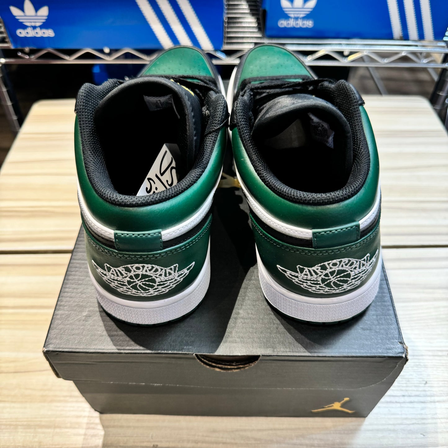 USED Jordan 1 Low Green Toe