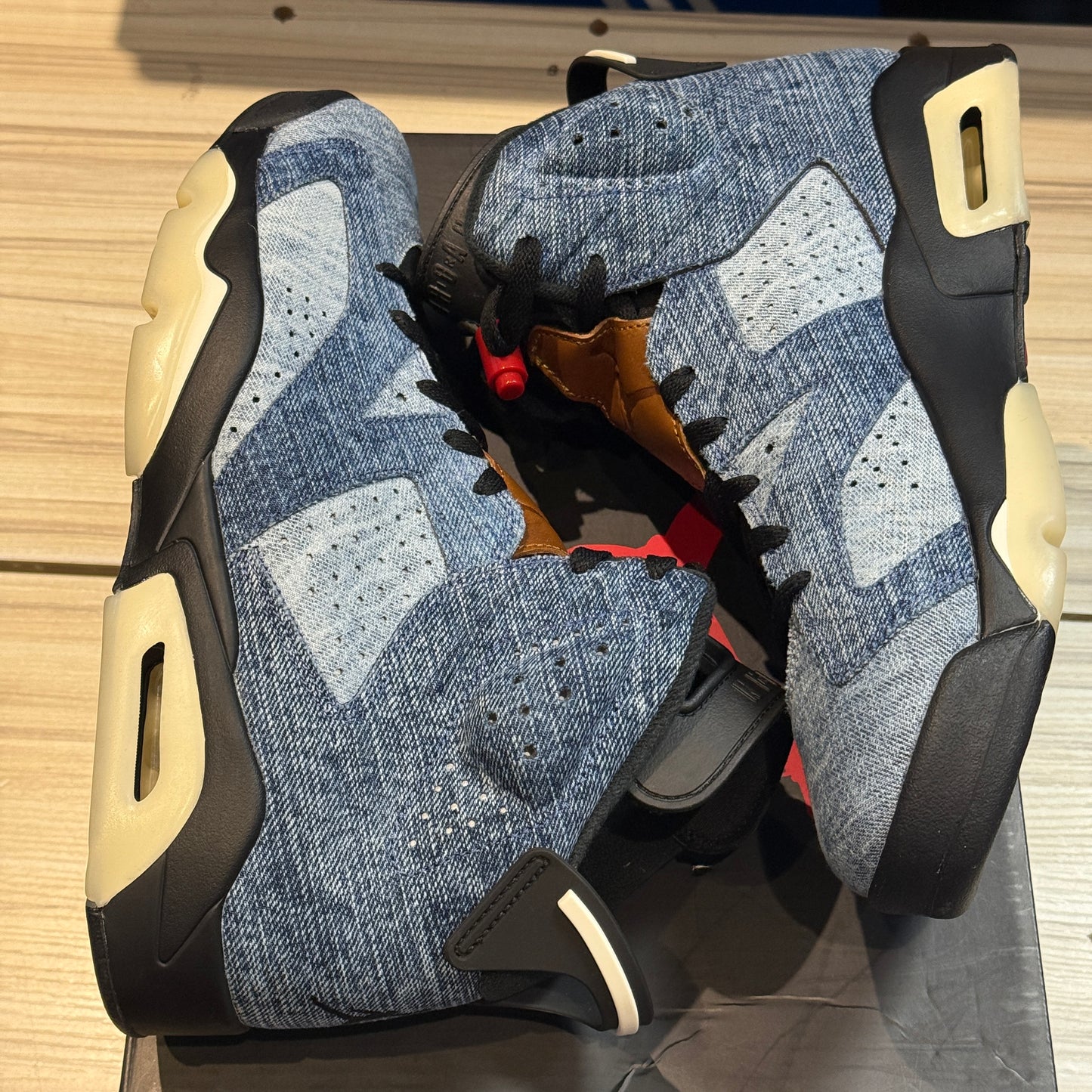 USED Jordan 6 Washed Denim