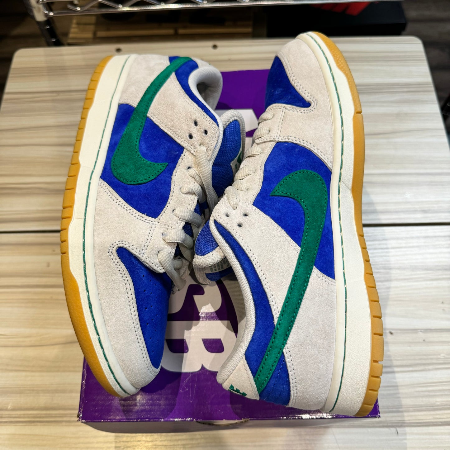 USED Nike SB Dunk Low Hyper Royal Malachite