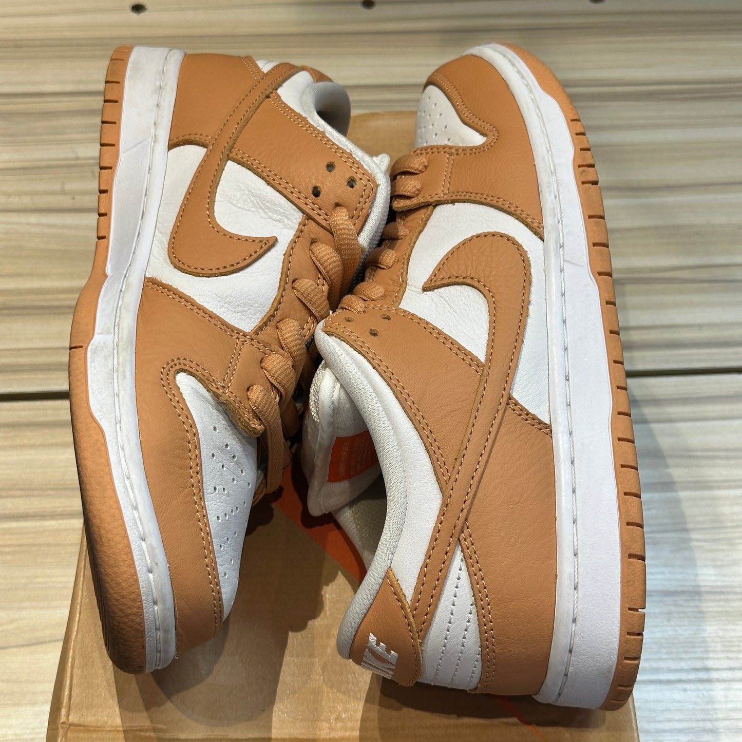 USED Nike SB Dunk Low Pro Cognac