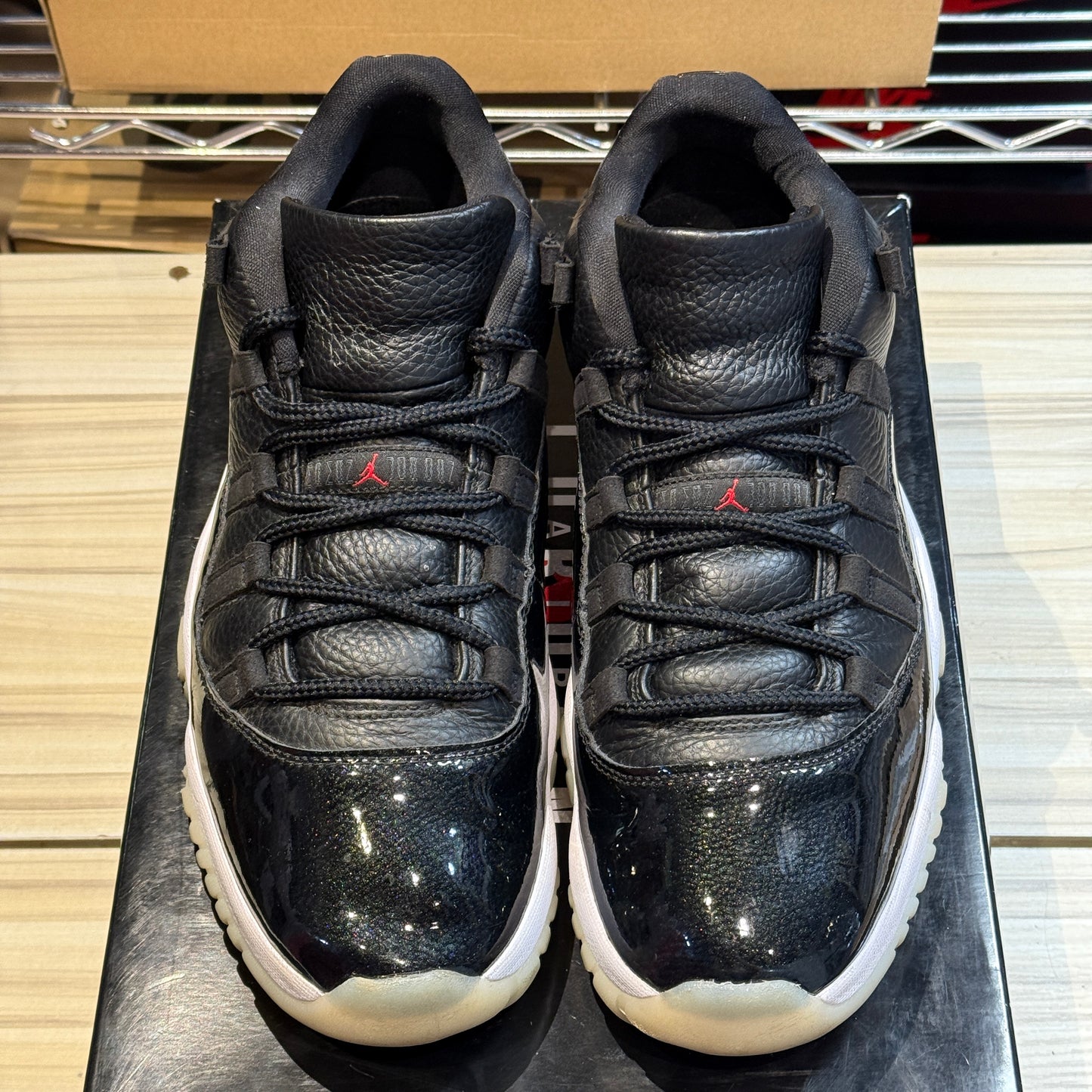 USED Jordan 11 Retro Low 72-10