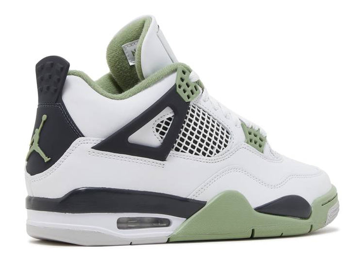 Jordan 4s – The Hype
