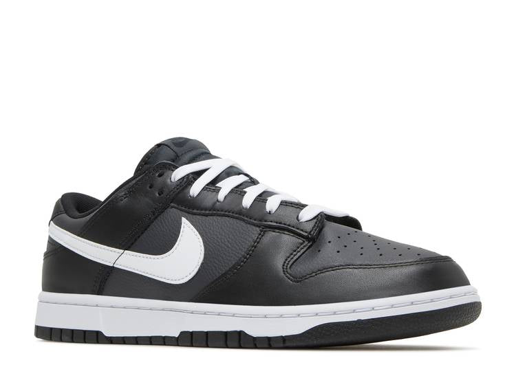 Nike dunk sale black white