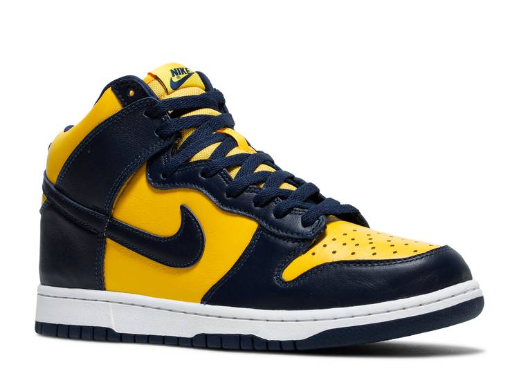 Nike sb clearance dunk high michigan